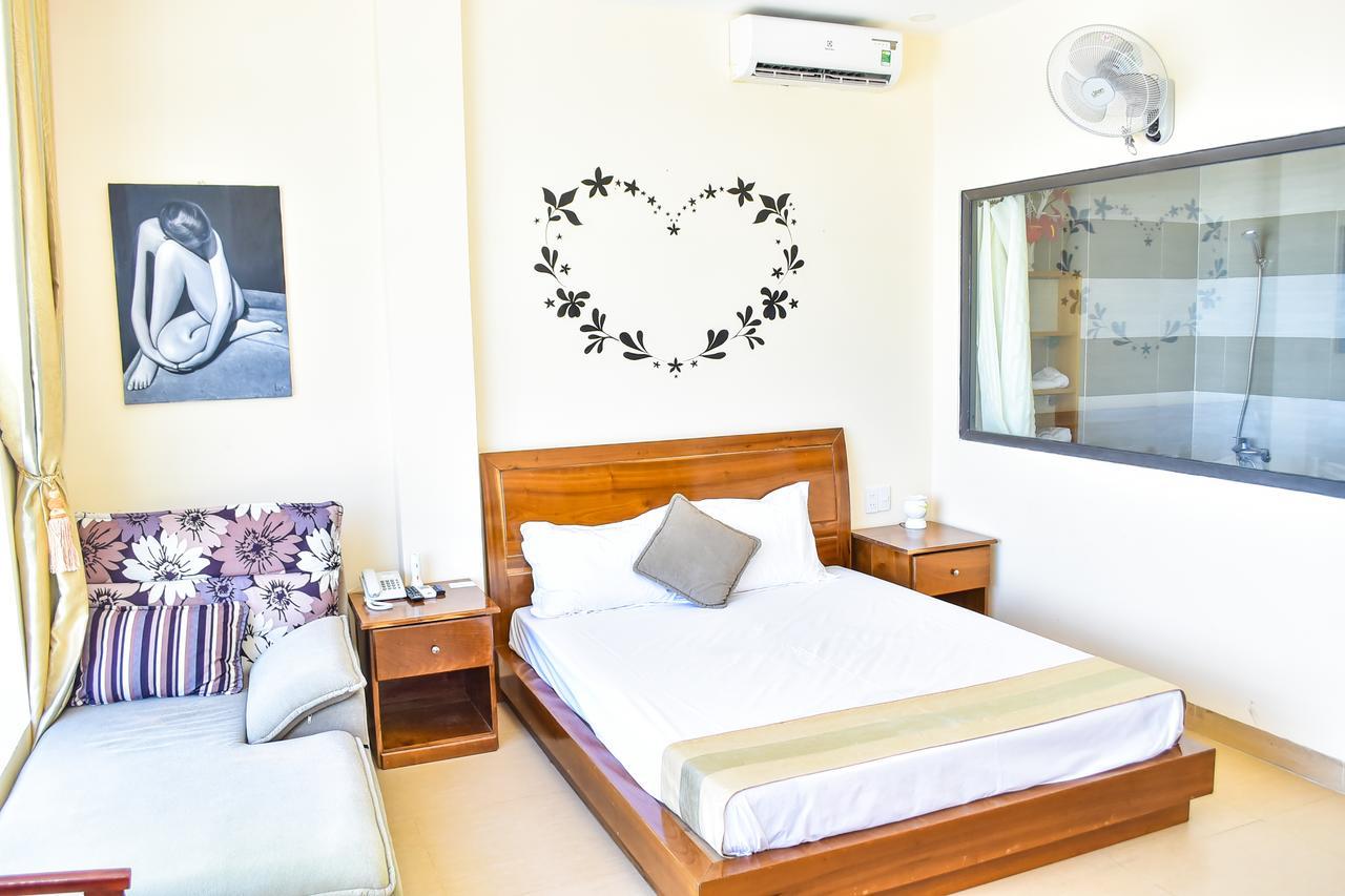 Sea View Dn Hotel Danang Exterior photo