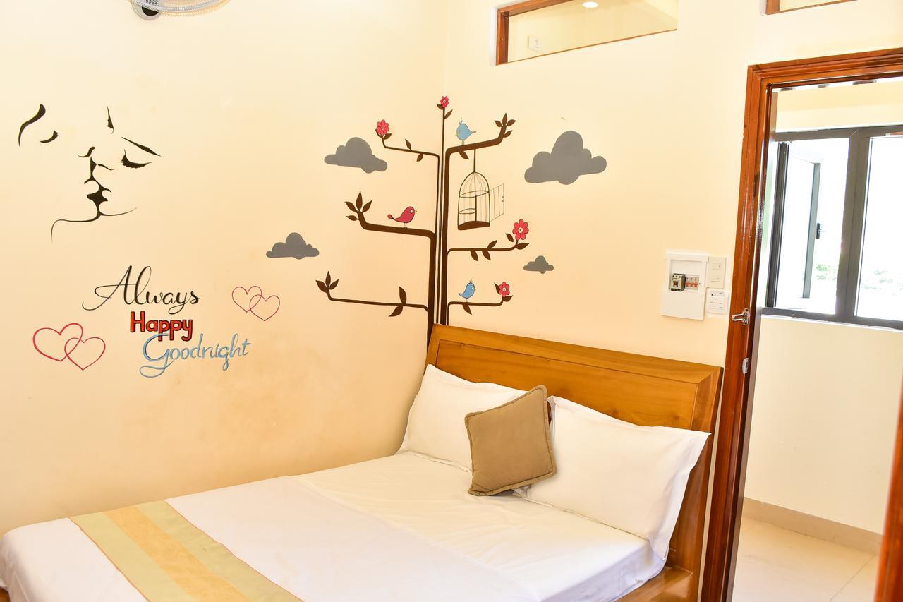 Sea View Dn Hotel Danang Exterior photo