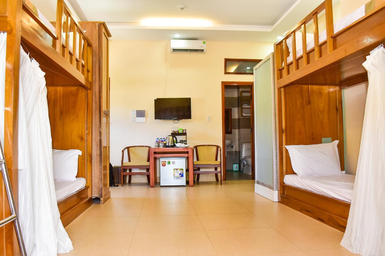 Sea View Dn Hotel Danang Exterior photo