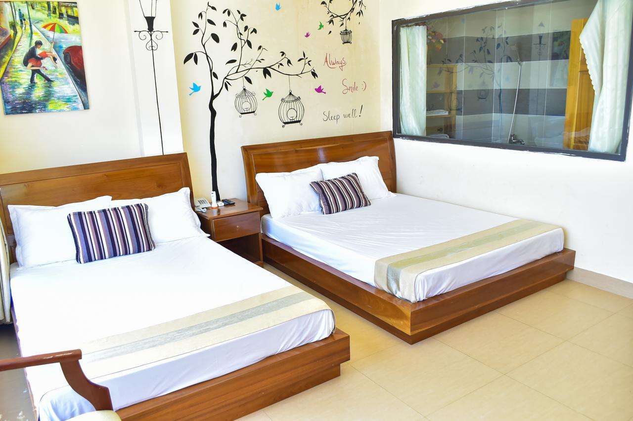 Sea View Dn Hotel Danang Exterior photo